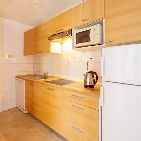 Lumbarda Resort Apartments *