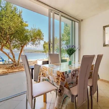 Lejlighed Lumbarda Resort Apartments *